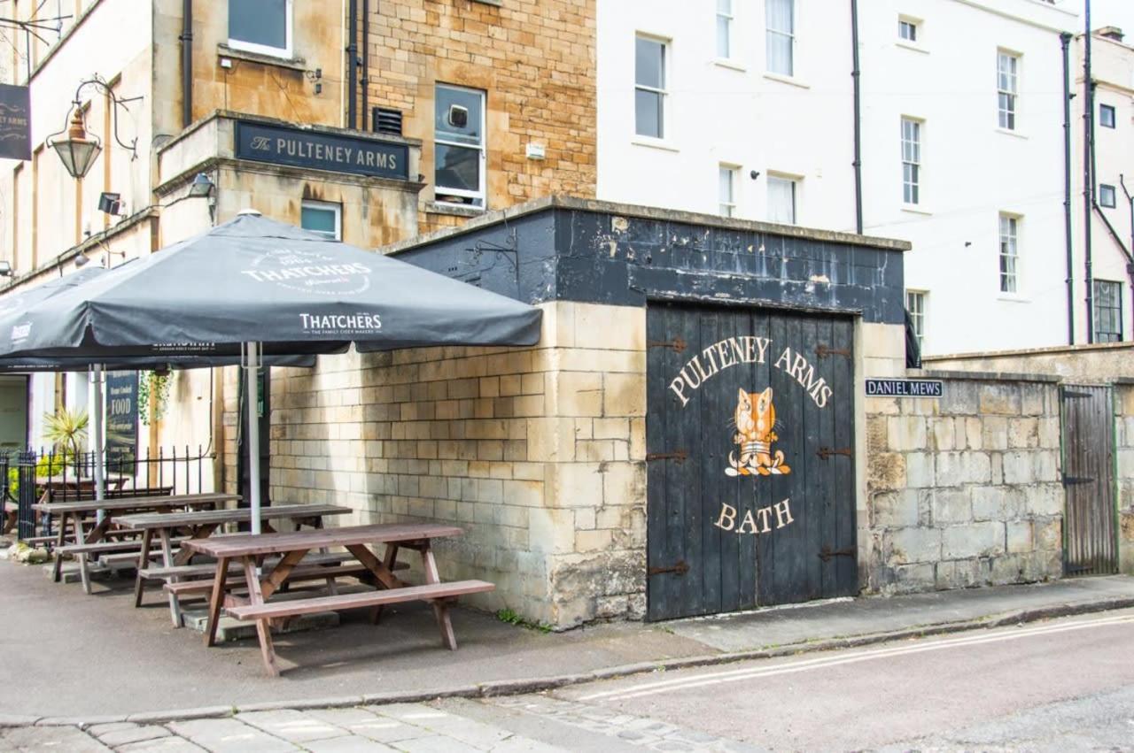 Unique 2 Bed In The Heart Of Bath With Parking Appartamento Esterno foto